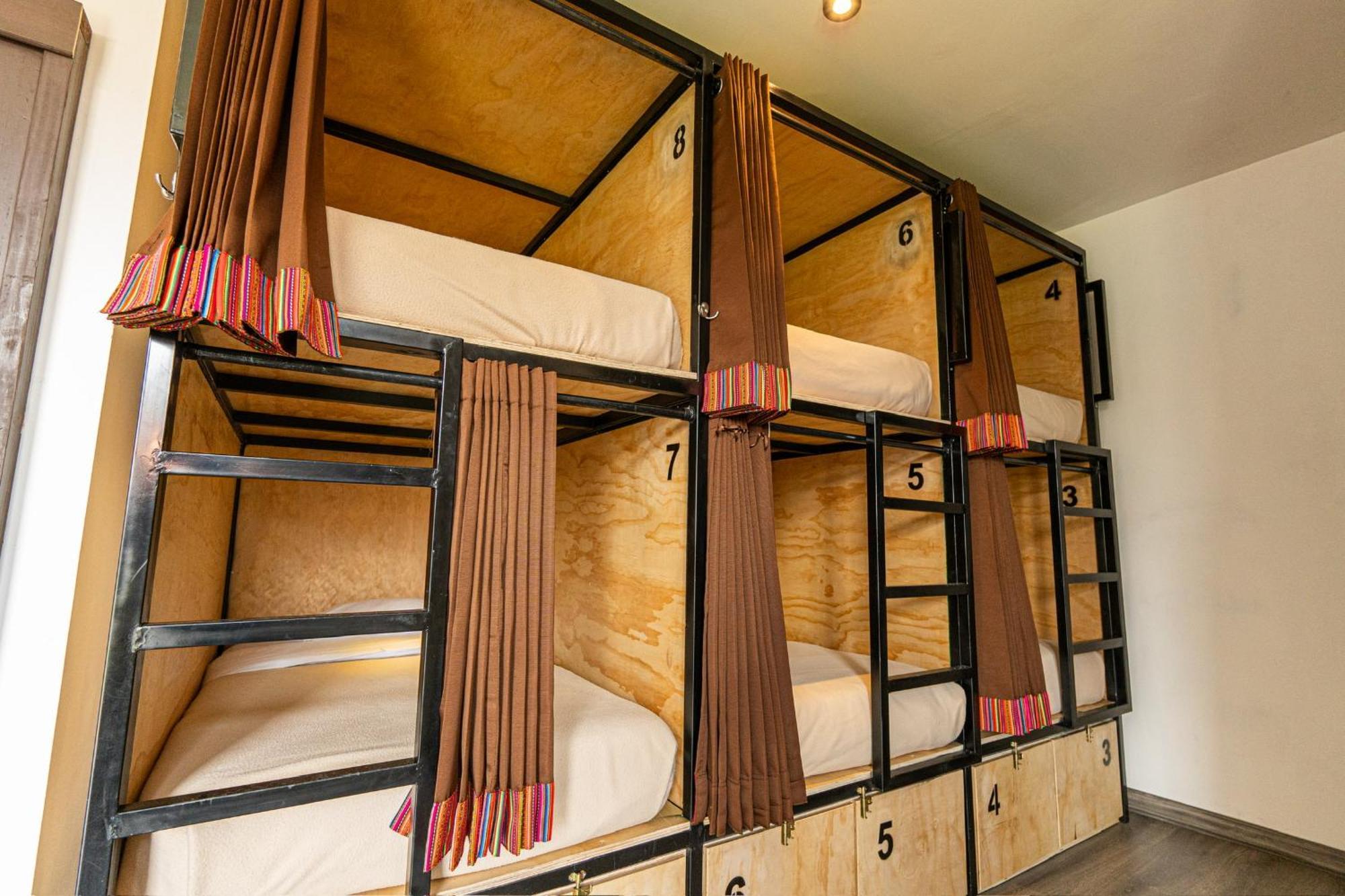 Black Llama Hostel كوسكو الغرفة الصورة