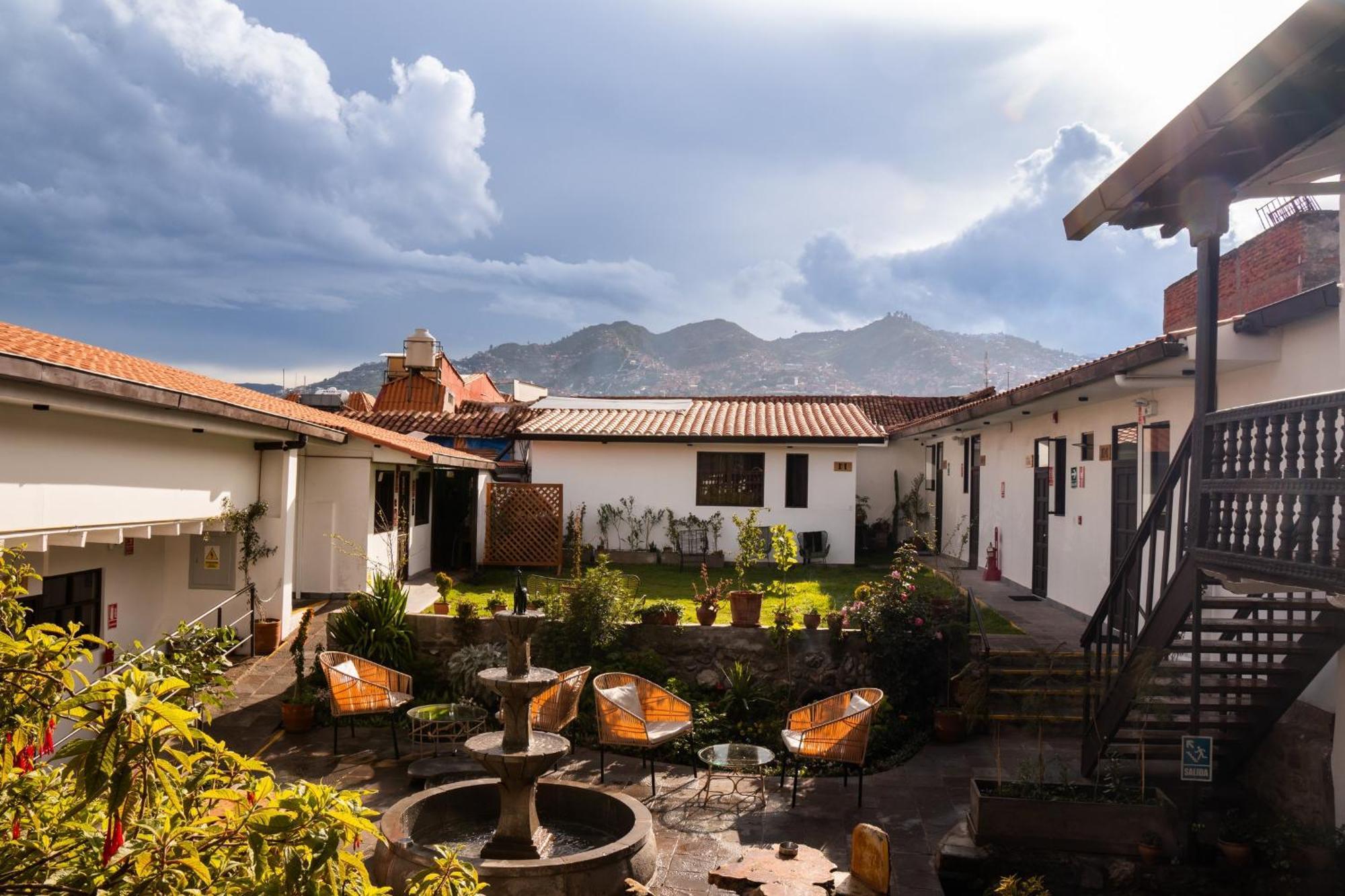 Black Llama Hostel كوسكو المظهر الخارجي الصورة